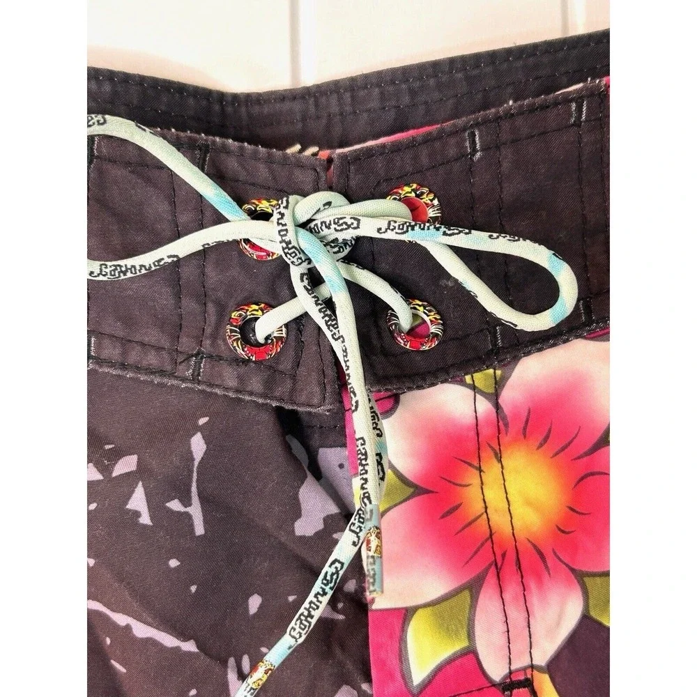 ED HARDY Pink Skull BOARD SHORTS RARE MENS SIZE 33